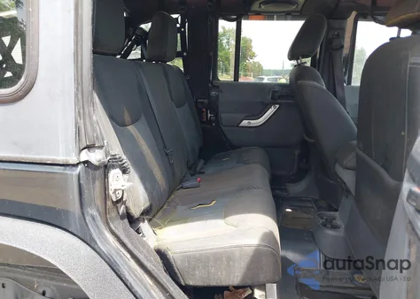 2014 Jeep Wrangler Unlimited Rubicon X z USA, uszkodzony, nr VIN 1C4HJWFG8EL314511